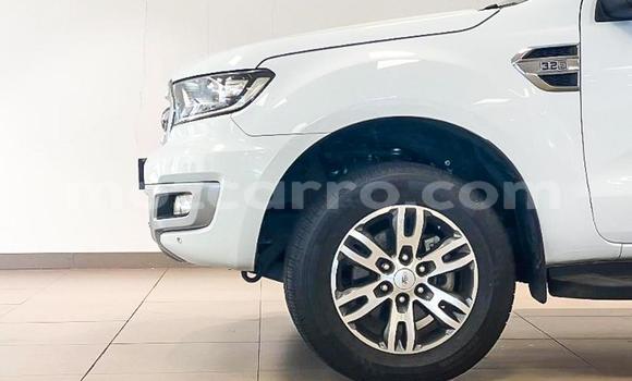 Buy Used Ford Everest White Car in Maputo in Maputo Buy Used Ford Everest White Car in Maputo in Maputo