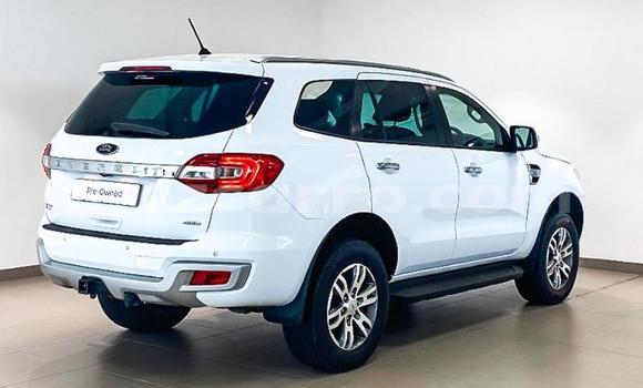 Buy Used Ford Everest White Car in Maputo in Maputo Buy Used Ford Everest White Car in Maputo in Maputo