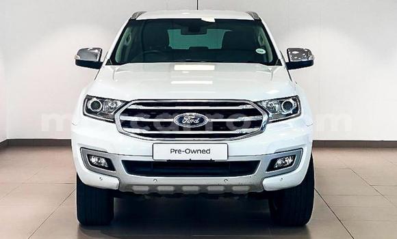 Buy Used Ford Everest White Car in Maputo in Maputo Buy Used Ford Everest White Car in Maputo in Maputo