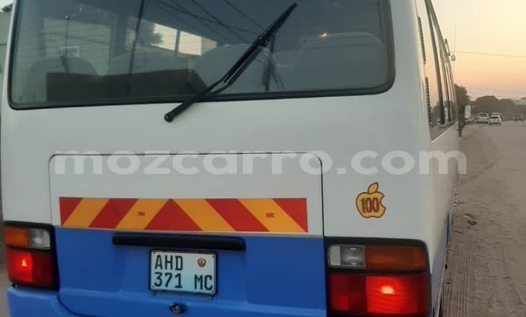Comprar Usado Toyota Coaster Azul Carro em Maputo em Maputo Comprar Usado Toyota Coaster Azul Carro em Maputo em Maputo