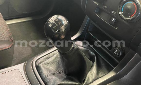 Tenga Tsaru Isuzu KB Chena Mota in Maputo in Maputo Tenga Tsaru Isuzu KB Chena Mota in Maputo in Maputo