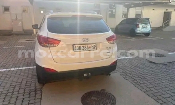 Nunua Ilio tumika Hyundai ix35 Nyeupe Gari ndani ya Maputo nchini Maputo Nunua Ilio tumika Hyundai ix35 Nyeupe Gari ndani ya Maputo nchini Maputo