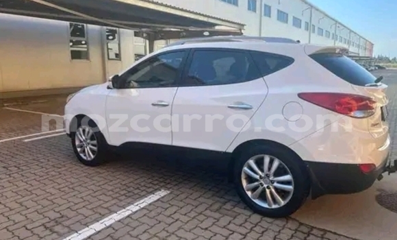 Nunua Ilio tumika Hyundai ix35 Nyeupe Gari ndani ya Maputo nchini Maputo Nunua Ilio tumika Hyundai ix35 Nyeupe Gari ndani ya Maputo nchini Maputo