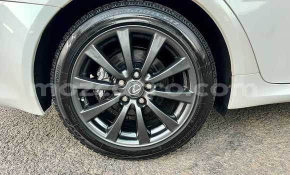Buy Used Lexus IS White Car in Maputo in Maputo Buy Used Lexus IS White Car in Maputo in Maputo