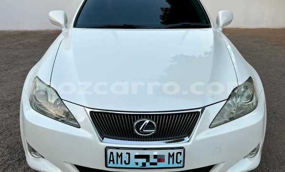 Buy Used Lexus IS White Car in Maputo in Maputo Buy Used Lexus IS White Car in Maputo in Maputo