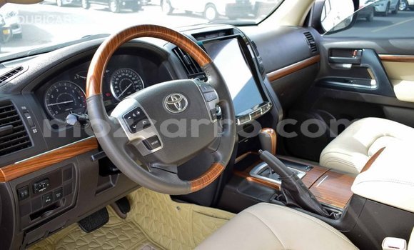 Tenga Imported Toyota Land Cruiser Zvimwe Mota in Import - Dubai in Cabo Delgado Tenga Imported Toyota Land Cruiser Zvimwe Mota in Import - Dubai in Cabo Delgado