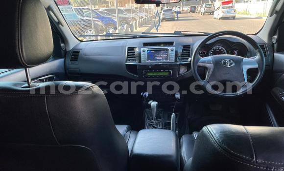 Nunua Ilio tumika Toyota Fortuner Nyeupe Gari ndani ya Maputo nchini Maputo Nunua Ilio tumika Toyota Fortuner Nyeupe Gari ndani ya Maputo nchini Maputo