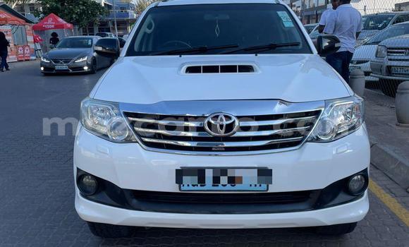 Nunua Ilio tumika Toyota Fortuner Nyeupe Gari ndani ya Maputo nchini Maputo Nunua Ilio tumika Toyota Fortuner Nyeupe Gari ndani ya Maputo nchini Maputo