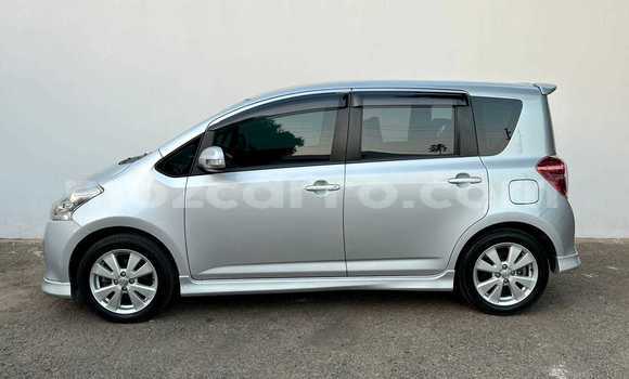 Nunua Ilio tumika Toyota Ractis Fedha Gari ndani ya Maputo nchini Maputo Nunua Ilio tumika Toyota Ractis Fedha Gari ndani ya Maputo nchini Maputo