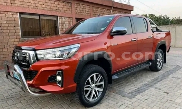 Buy Used Toyota Hiluxe Revo Red Car in Maputo in Maputo Buy Used Toyota Hiluxe Revo Red Car in Maputo in Maputo