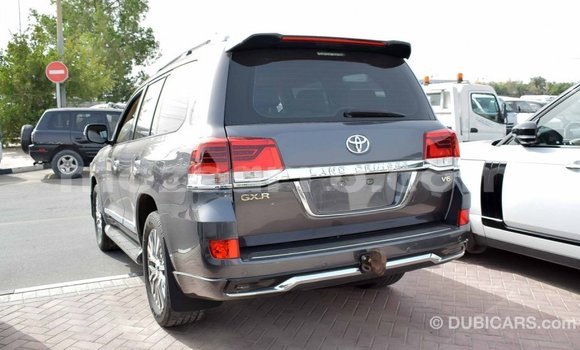 Tenga Imported Toyota Land Cruiser Zvimwe Mota in Import - Dubai in Cabo Delgado Tenga Imported Toyota Land Cruiser Zvimwe Mota in Import - Dubai in Cabo Delgado