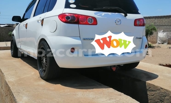 Nunua Ilio tumika Mazda Demio Nyeupe Gari ndani ya Maputo nchini Maputo