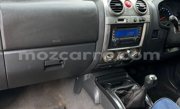 Comprar Usado Isuzu KB Branco Carro em Maputo em Maputo Comprar Usado Isuzu KB Branco Carro em Maputo em Maputo