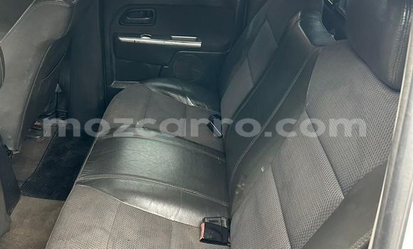 Comprar Usado Isuzu KB Branco Carro em Maputo em Maputo Comprar Usado Isuzu KB Branco Carro em Maputo em Maputo