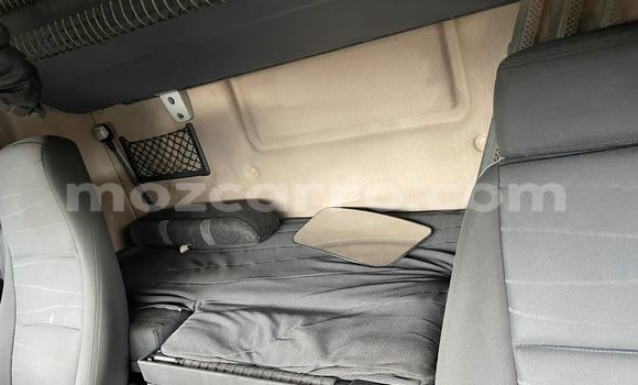 Comprar Usado Scania R420 Branco Caminhão em Maputo em Maputo Comprar Usado Scania R420 Branco Caminhão em Maputo em Maputo