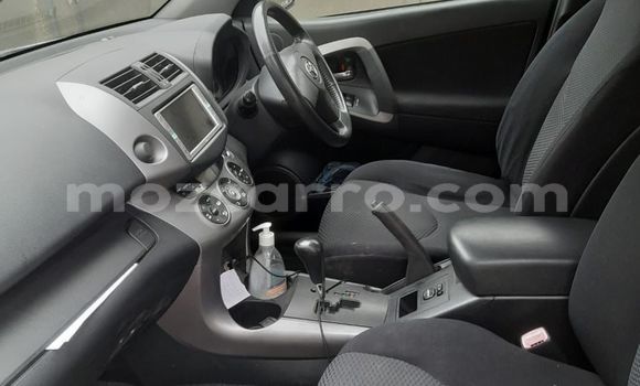 Tenga Tsaru Toyota RAV4 Zvimwe Mota in Maputo in Maputo Tenga Tsaru Toyota RAV4 Zvimwe Mota in Maputo in Maputo