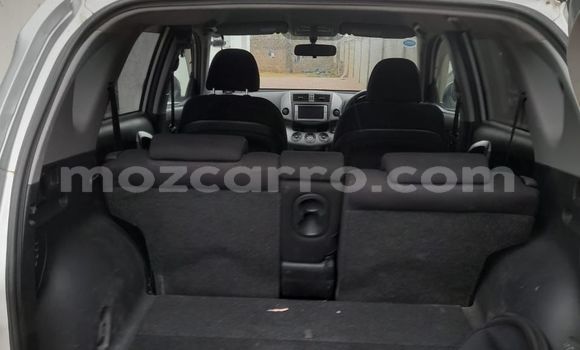 Tenga Tsaru Toyota RAV4 Zvimwe Mota in Maputo in Maputo Tenga Tsaru Toyota RAV4 Zvimwe Mota in Maputo in Maputo