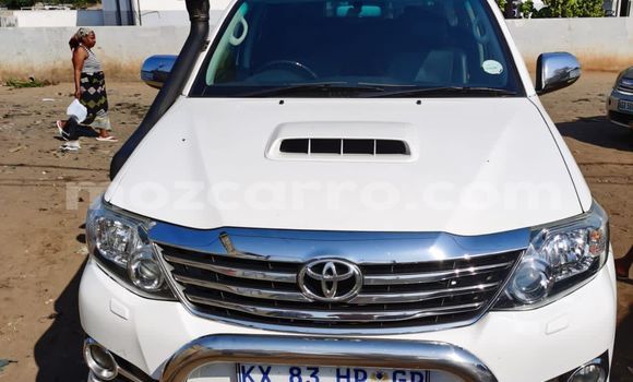 Buy Used Toyota Fortuner White Car in Maputo in Maputo Buy Used Toyota Fortuner White Car in Maputo in Maputo