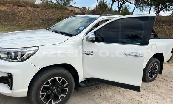 Comprar Usado Toyota Hiluxe Revo Branco Carro em Maputo em Maputo Comprar Usado Toyota Hiluxe Revo Branco Carro em Maputo em Maputo