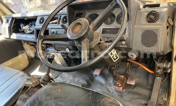 Comprar Usado Toyota Hilux De outros Carro em Maputo em Maputo Comprar Usado Toyota Hilux De outros Carro em Maputo em Maputo