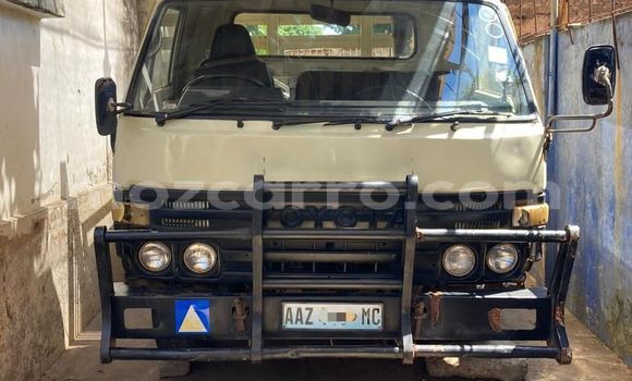 Comprar Usado Toyota Hilux De outros Carro em Maputo em Maputo Comprar Usado Toyota Hilux De outros Carro em Maputo em Maputo