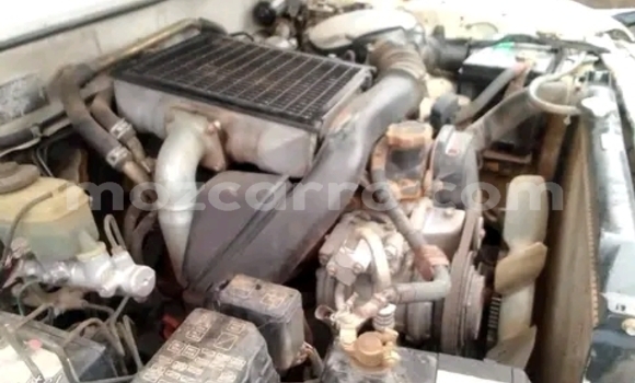 Buy Used Toyota Land Cruiser Prado White Car in Maputo in Maputo Buy Used Toyota Land Cruiser Prado White Car in Maputo in Maputo