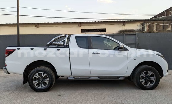 Buy Used Mazda BT-50 White Car in Maputo in Maputo Buy Used Mazda BT-50 White Car in Maputo in Maputo