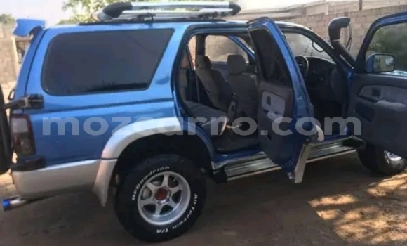 Nunua Ilio tumika Toyota Hilux Surf Bluu Gari ndani ya Maputo nchini Maputo Nunua Ilio tumika Toyota Hilux Surf Bluu Gari ndani ya Maputo nchini Maputo