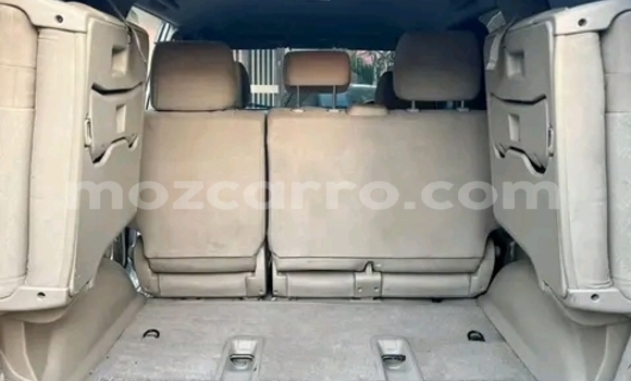 Nunua Ilio tumika Toyota Land Cruiser Prado Nyeupe Gari ndani ya Maputo nchini Maputo Nunua Ilio tumika Toyota Land Cruiser Prado Nyeupe Gari ndani ya Maputo nchini Maputo