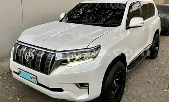 Nunua Ilio tumika Toyota Land Cruiser Prado Nyeupe Gari ndani ya Maputo nchini Maputo Nunua Ilio tumika Toyota Land Cruiser Prado Nyeupe Gari ndani ya Maputo nchini Maputo