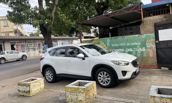 Nunua Ilio tumika Mazda CX-5 Nyeupe Gari ndani ya Maputo nchini Maputo