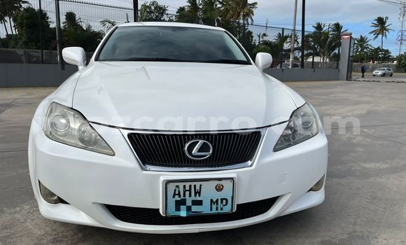 Buy Used Lexus IS White Car in Maputo in Maputo Buy Used Lexus IS White Car in Maputo in Maputo