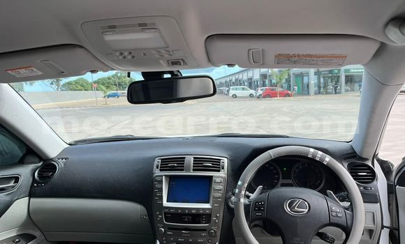 Buy Used Lexus IS White Car in Maputo in Maputo Buy Used Lexus IS White Car in Maputo in Maputo