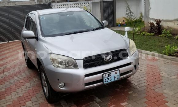 Comprar Usado Toyota RAV4 Prata Carro em Maputo em Maputo Comprar Usado Toyota RAV4 Prata Carro em Maputo em Maputo