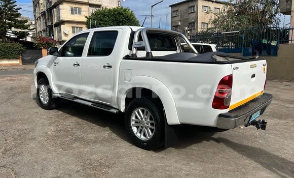 Tenga Tsaru Toyota Hilux Chena Mota in Maputo in Maputo Tenga Tsaru Toyota Hilux Chena Mota in Maputo in Maputo
