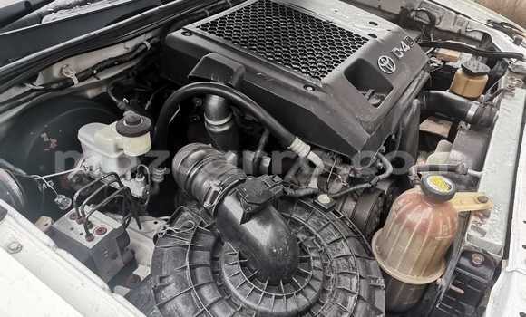 Buy Used Toyota Hilux White Car in Maputo in Maputo Buy Used Toyota Hilux White Car in Maputo in Maputo