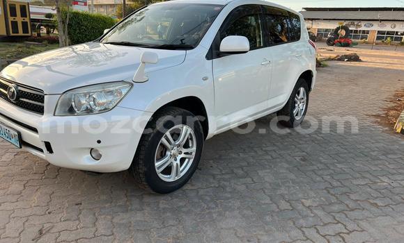 Comprar Usado Toyota RAV4 Branco Carro em Maputo em Maputo Comprar Usado Toyota RAV4 Branco Carro em Maputo em Maputo