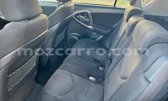 Nunua Ilio tumika Toyota RAV4 Nyeupe Gari ndani ya Maputo nchini Maputo Nunua Ilio tumika Toyota RAV4 Nyeupe Gari ndani ya Maputo nchini Maputo