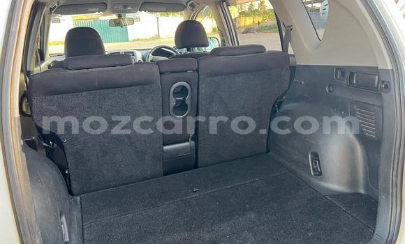 Nunua Ilio tumika Toyota RAV4 Nyeupe Gari ndani ya Maputo nchini Maputo Nunua Ilio tumika Toyota RAV4 Nyeupe Gari ndani ya Maputo nchini Maputo