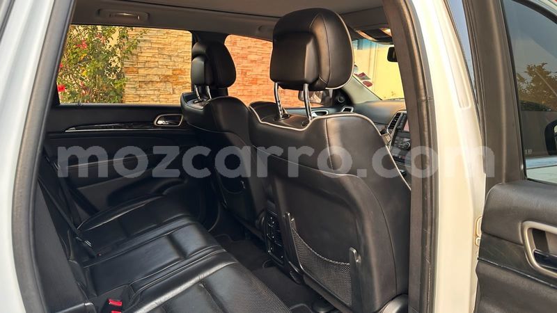 Big with watermark jeep cherokee maputo maputo 16649