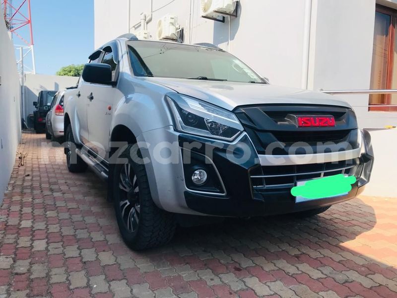 Tenga tsaru isuzu d-max zvimwe mota in maputo in maputo - mozcarro