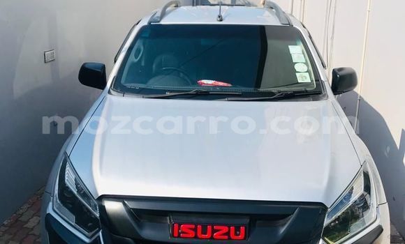 Nunua Ilio tumika Isuzu D-MAX Nyingine Gari ndani ya Maputo nchini Maputo Nunua Ilio tumika Isuzu D-MAX Nyingine Gari ndani ya Maputo nchini Maputo
