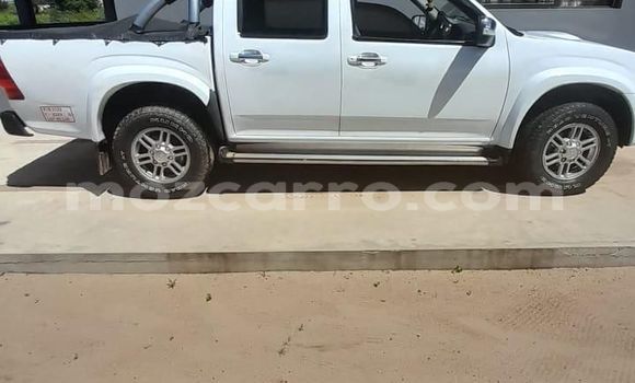 Buy Used Isuzu KB White Car in Maputo in Maputo Buy Used Isuzu KB White Car in Maputo in Maputo