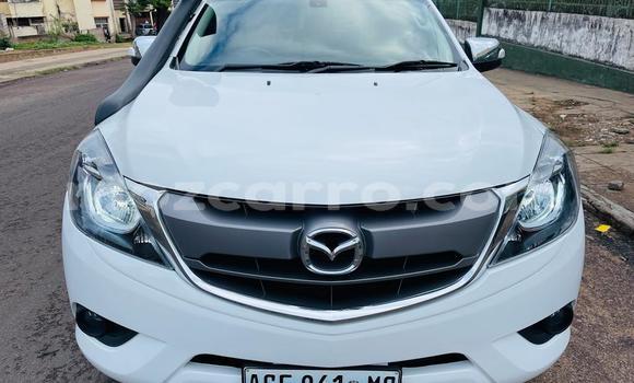 Nunua Ilio tumika Mazda BT-50 Nyeupe Gari ndani ya Maputo nchini Maputo Nunua Ilio tumika Mazda BT-50 Nyeupe Gari ndani ya Maputo nchini Maputo