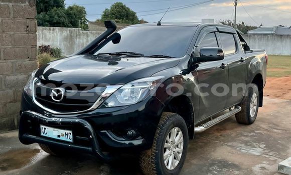 Tenga Tsaru Mazda BT-50 Nhema Mota in Maputo in Maputo