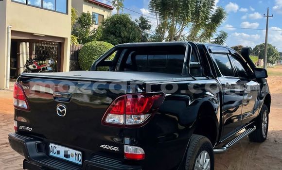 Comprar Usado Mazda BT-50 Preto Carro em Maputo em Maputo Comprar Usado Mazda BT-50 Preto Carro em Maputo em Maputo