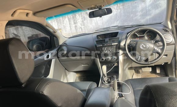 Comprar Usado Mazda BT-50 Preto Carro em Maputo em Maputo Comprar Usado Mazda BT-50 Preto Carro em Maputo em Maputo