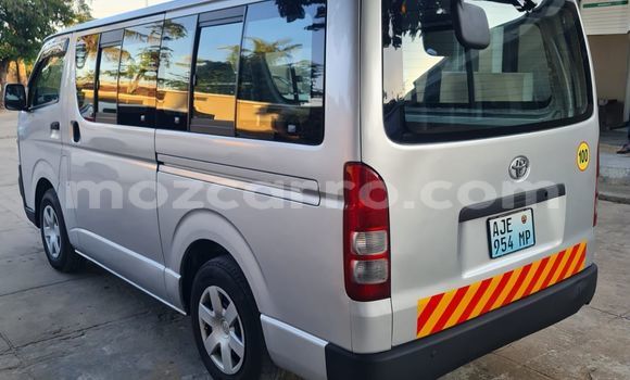 Nunua Ilio tumika Toyota Hiace Nyingine Gari ndani ya Maputo nchini Maputo Nunua Ilio tumika Toyota Hiace Nyingine Gari ndani ya Maputo nchini Maputo