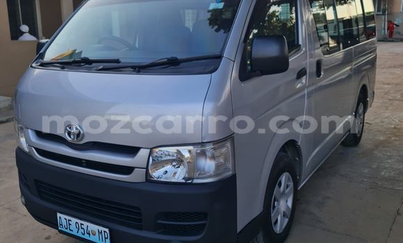 Nunua Ilio tumika Toyota Hiace Nyingine Gari ndani ya Maputo nchini Maputo Nunua Ilio tumika Toyota Hiace Nyingine Gari ndani ya Maputo nchini Maputo