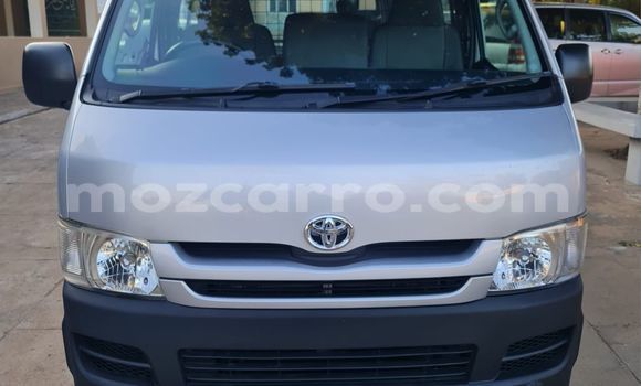 Nunua Ilio tumika Toyota Hiace Nyingine Gari ndani ya Maputo nchini Maputo Nunua Ilio tumika Toyota Hiace Nyingine Gari ndani ya Maputo nchini Maputo
